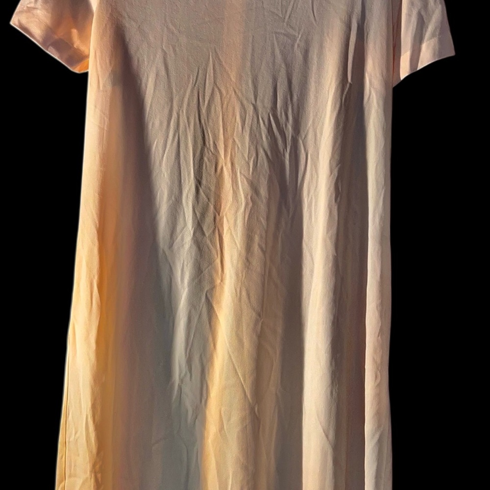 Jolie Elegant Cream Button-Front Robe - Picture 2 of 3